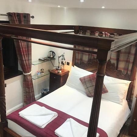 Hot Tub Hide Away Near Alton Towers Staffordshire Hotel Cheddleton Exterior foto